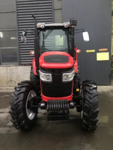140hp-1404-4x4-cabina-utilitaria-vista-del-tractor-01