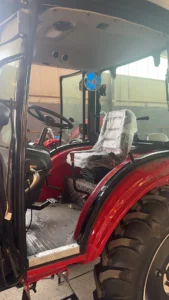 70hp-704-4wd-cabina-compacta-tractor-vista-04